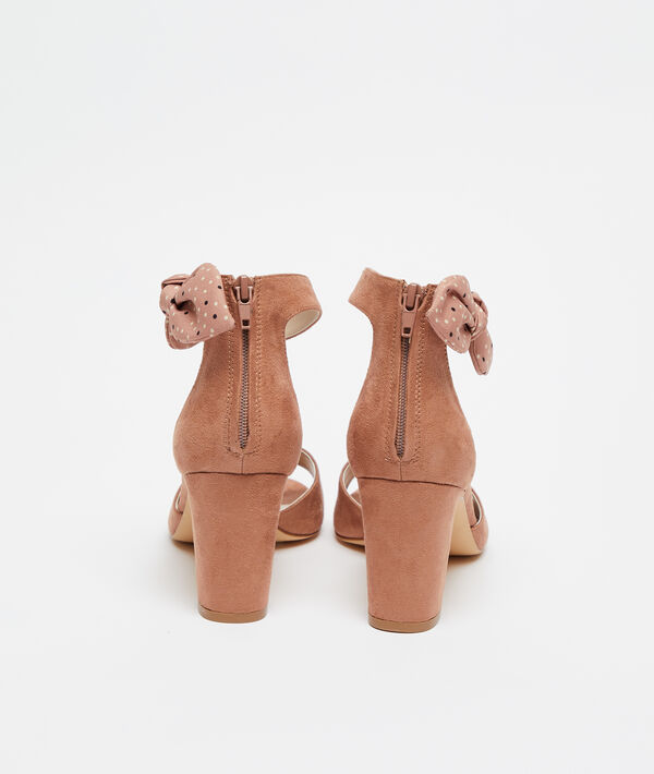 Sandales nouées à talons Sandales nouées à talons