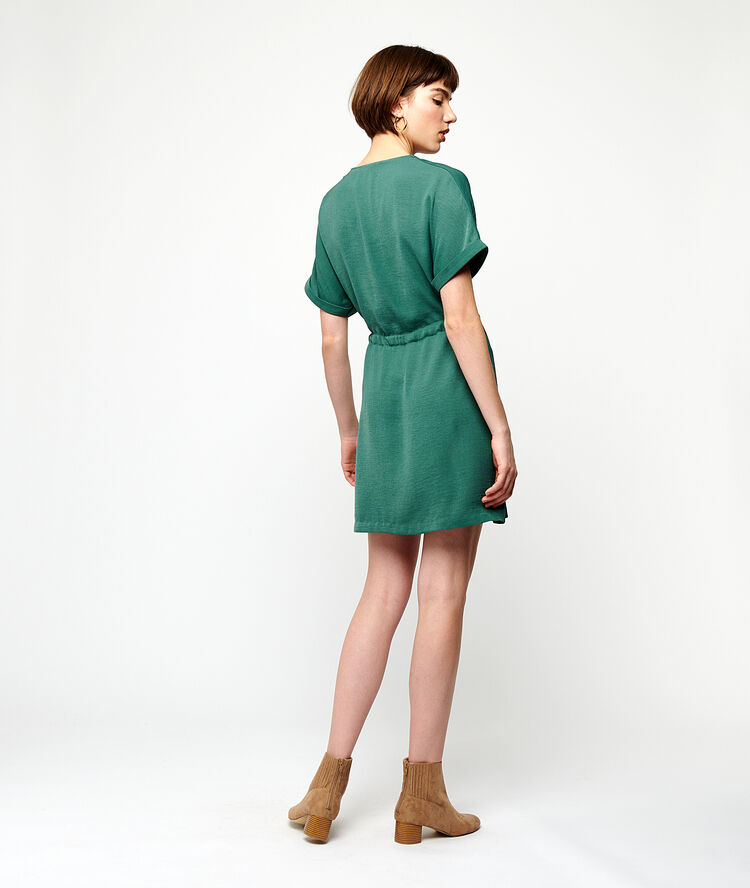 Robe boutonnée à nouer canard.