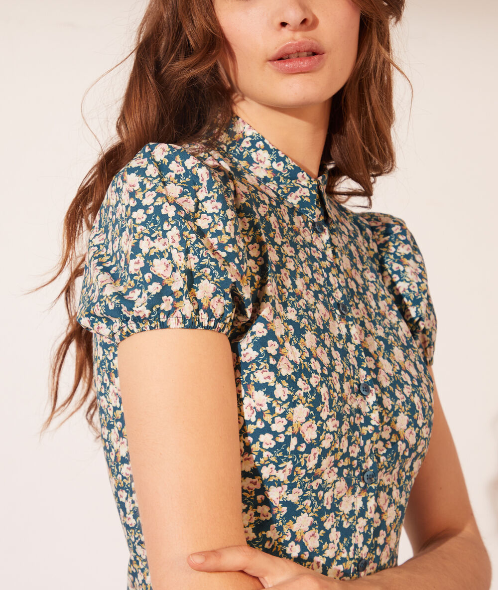 Robe chemise imprimé fleuri bleu roi.
