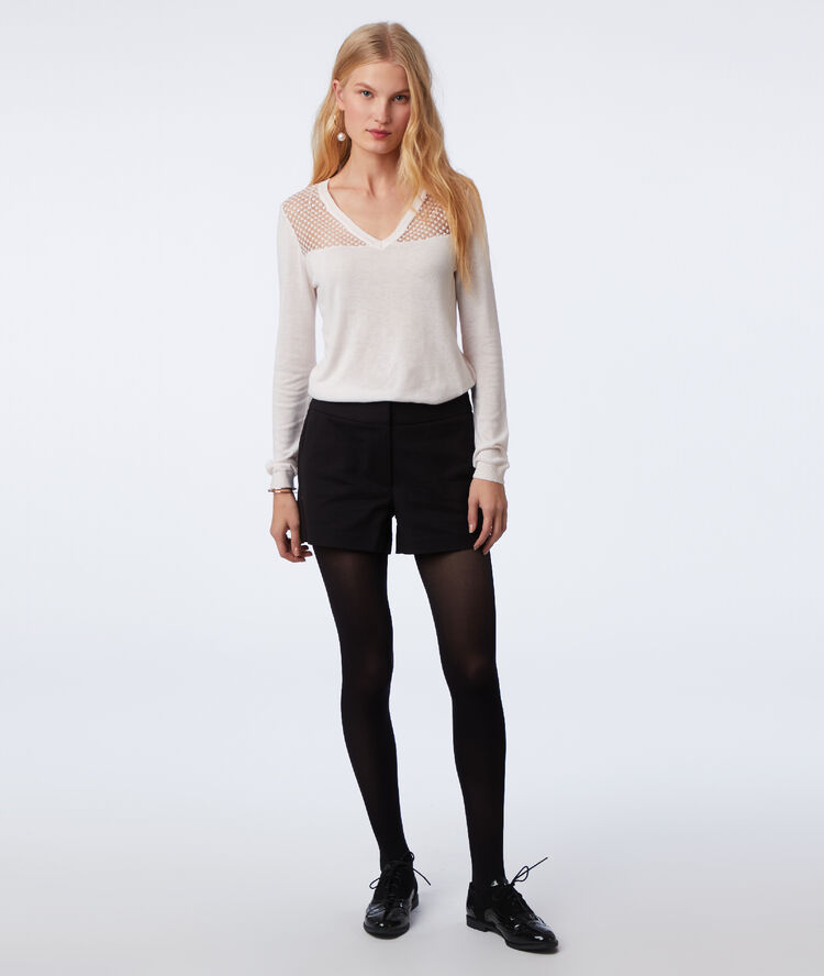 Short uni noir.