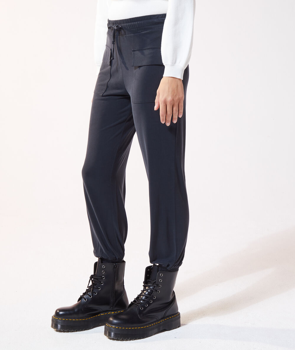 Pantalon jogging à poche noir.