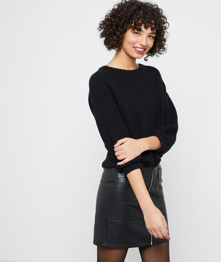Pull en grosse maille noir.