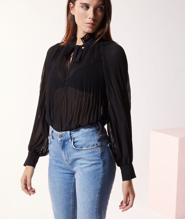 Blouse plissée transparente Blouse plissée transparente