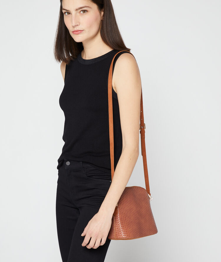 Sac besace effet tressé camel.