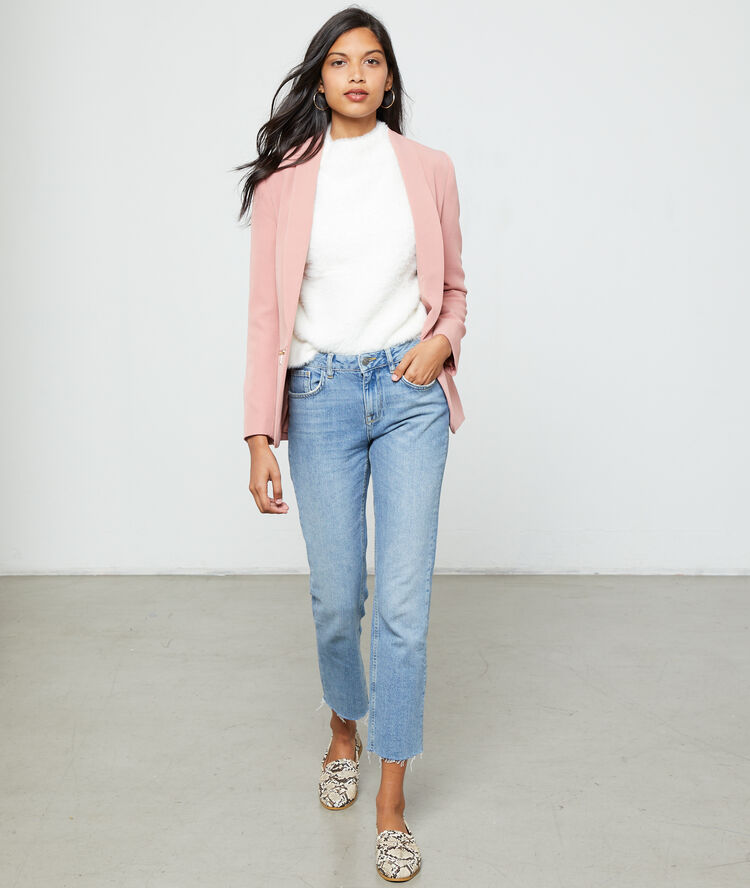 Pull col montant en maille fluffy ecru.