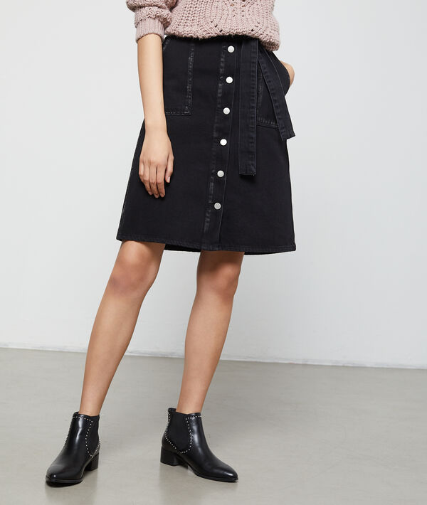 Jupe midi en jean noir.