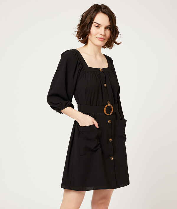 Robe à boutons et boucle ambrée Robe à boutons et boucle ambrée