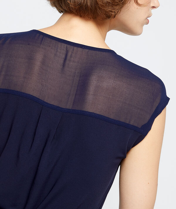 Robe longue à décolleté guipure marine.