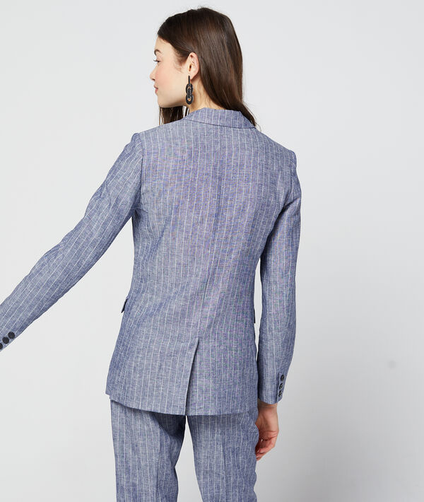 Veste de tailleur à rayures marine.