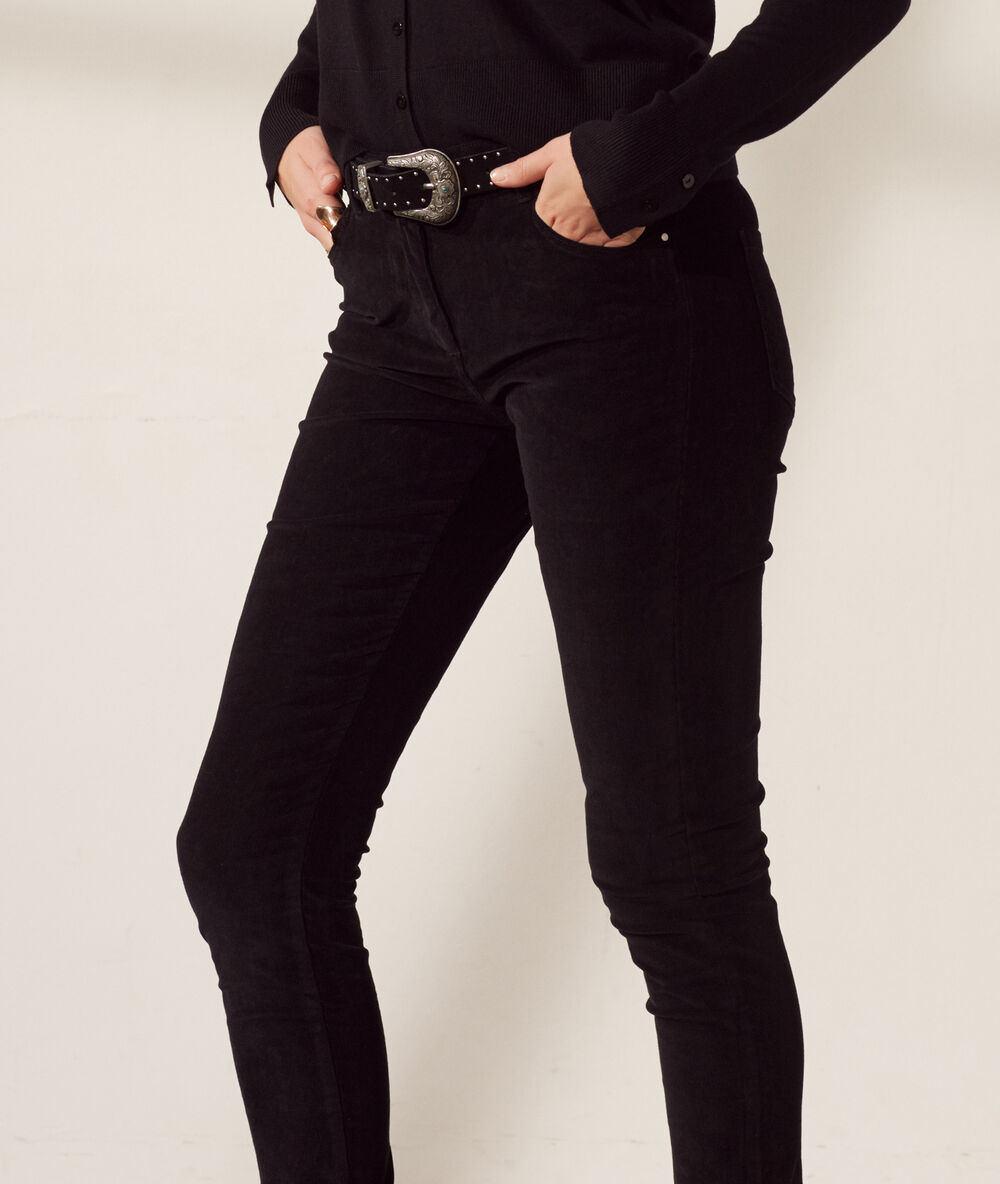 Pantalon en velours slim noir.