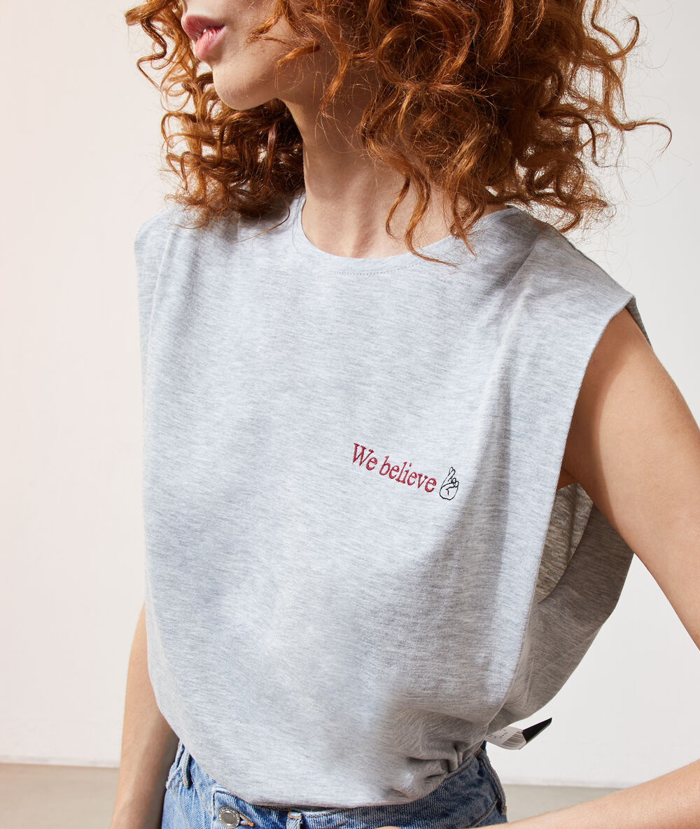 T-shirt brodé "we believe" gris chine.