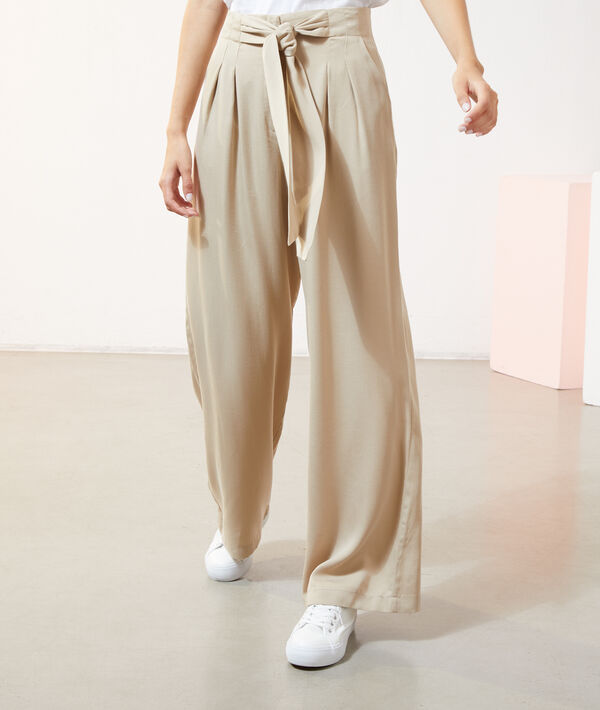 Pantalon large à nouer Pantalon large à nouer