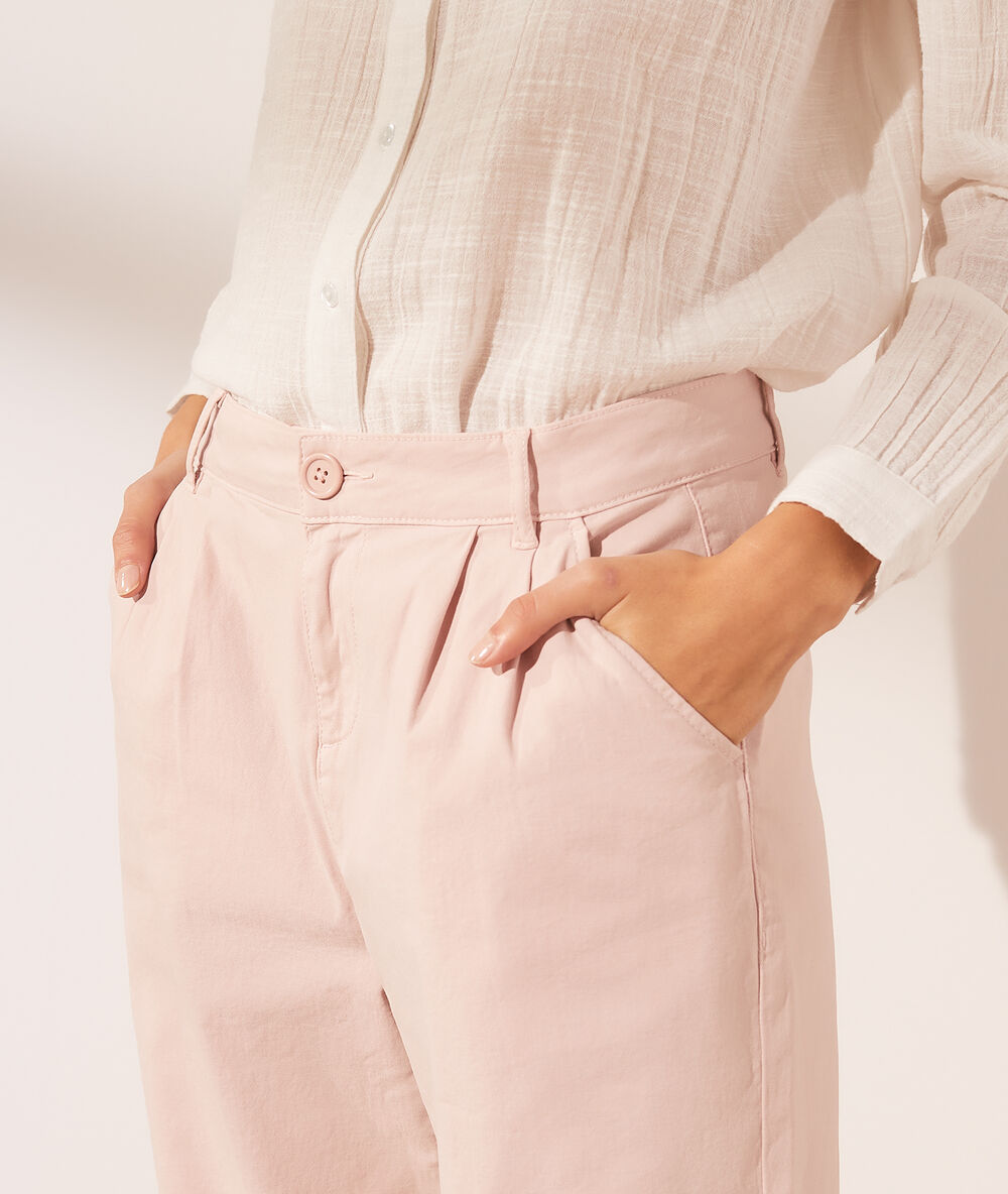 Pantalon chino blush.