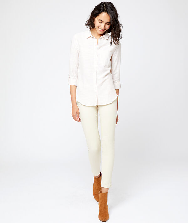 Chemise à rayure beige rose.