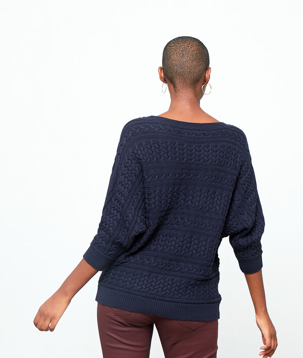 Pull en maille torsadée Pull en maille torsadée