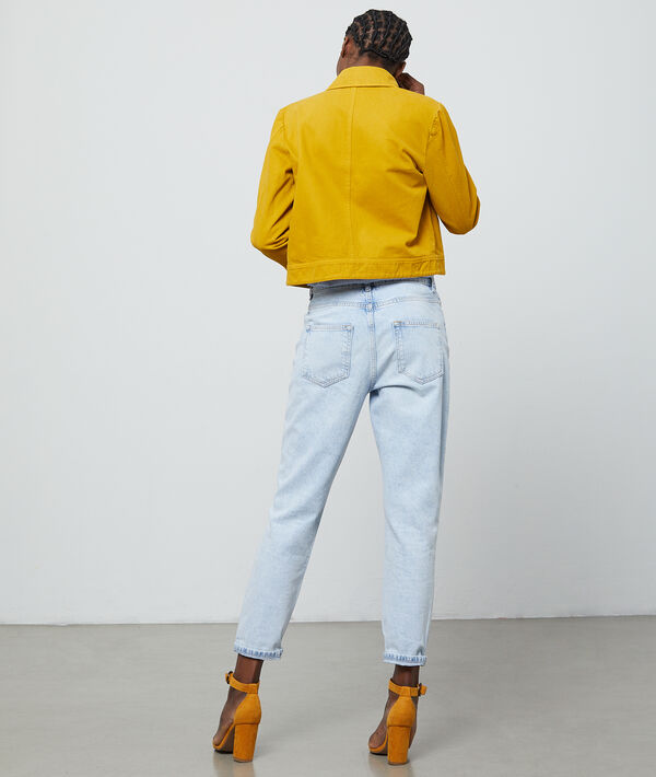 Veste courte en coton curry.
