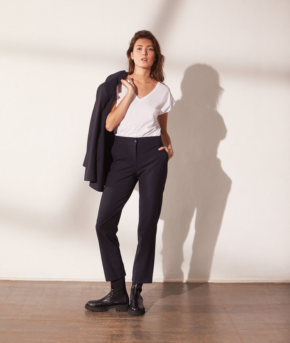 Pantalon à rayures 7/8 bleu marine.