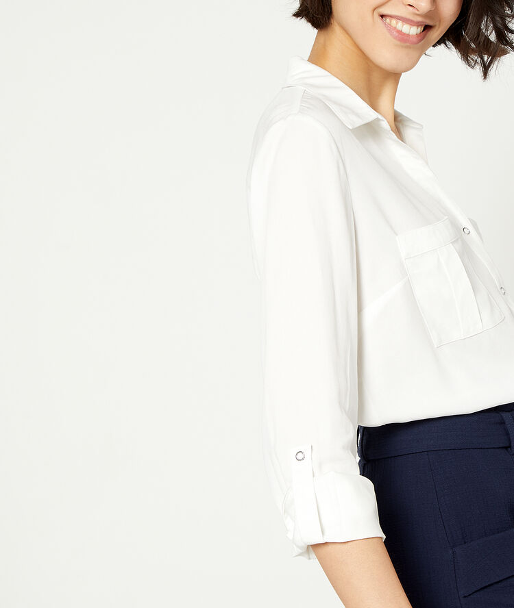 Chemise unie ecru.