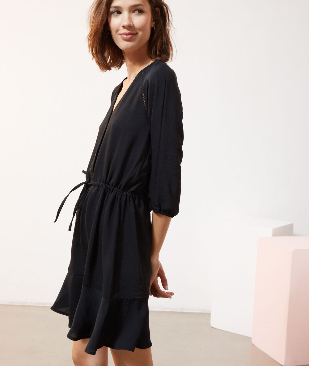 Robe fluide à nouer noir.