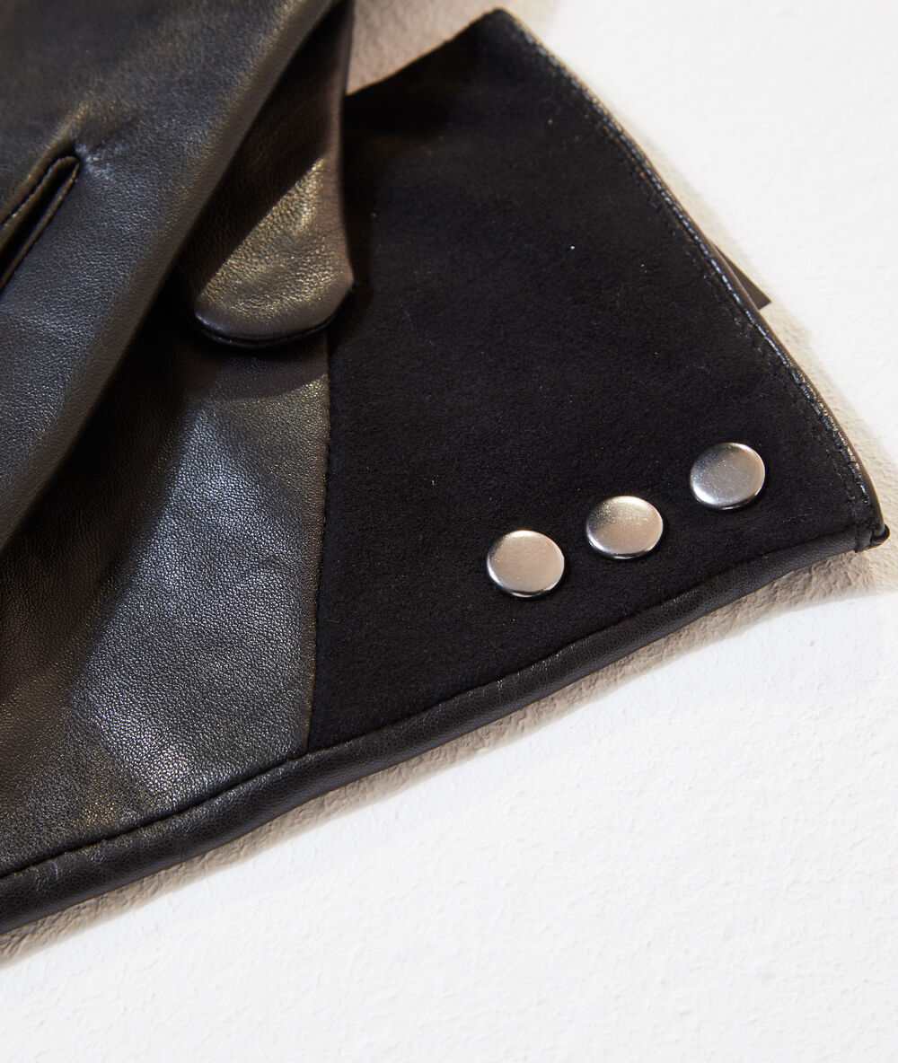 Gants en cuir lisse et daim noir.