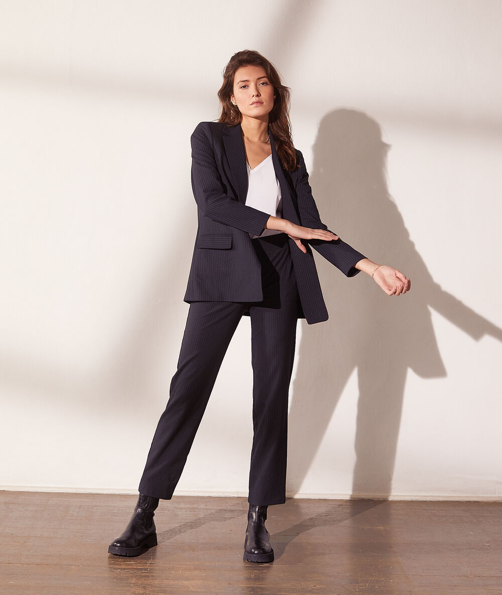 Pantalon à rayures 7/8 bleu marine.