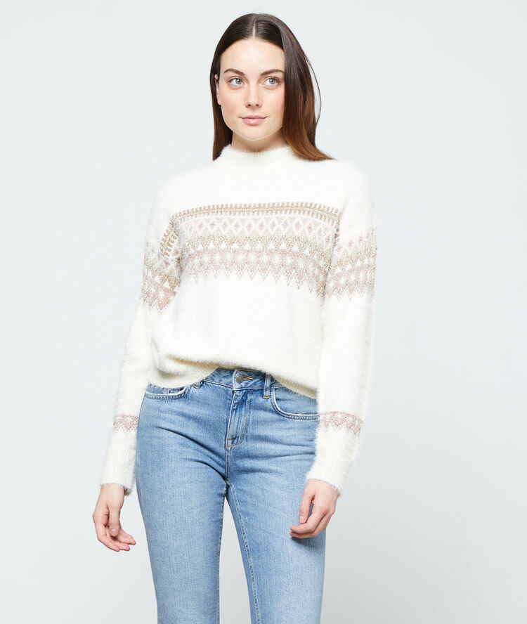 Pull jacquard en maille fluffy ecru.