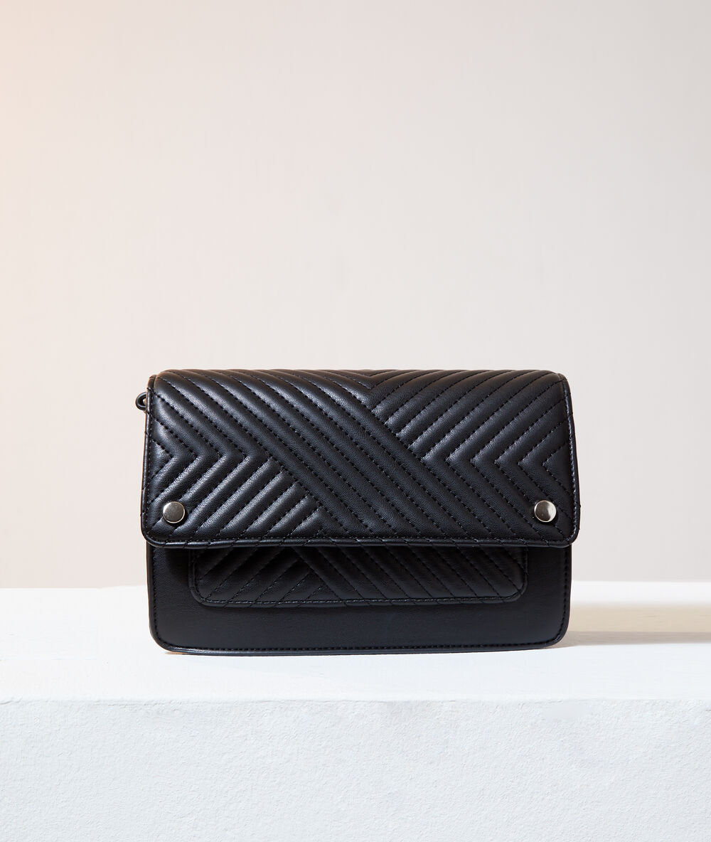Sac besace matelassé noir.