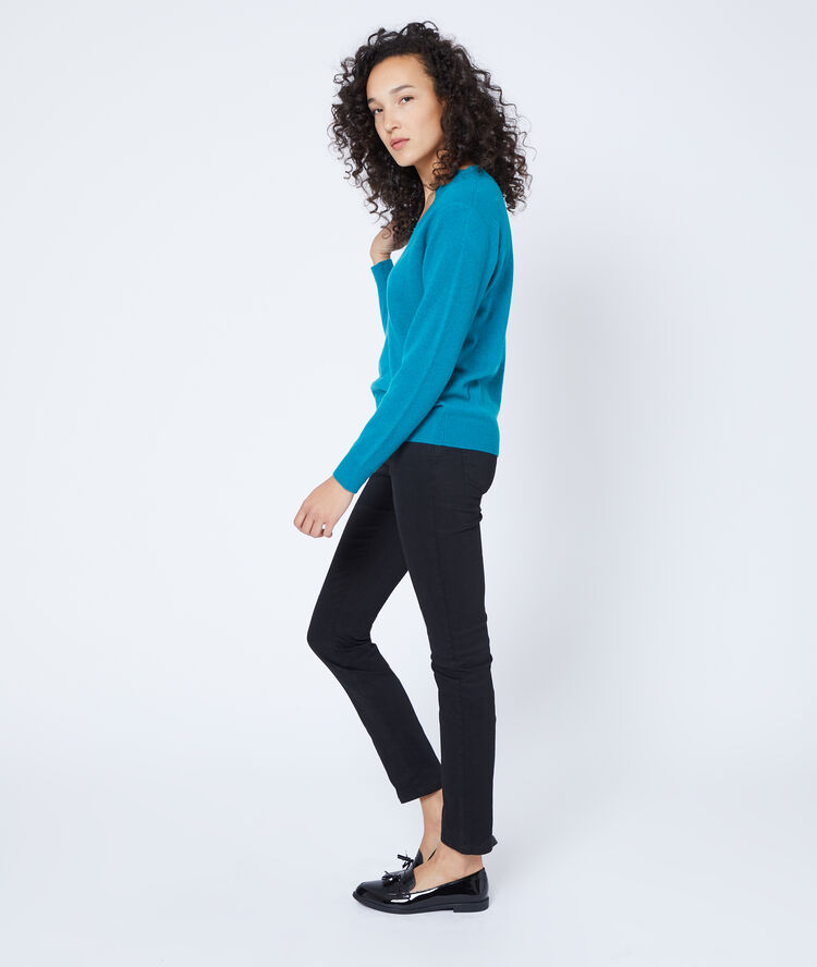 Pull col v en cachemire turquoise.