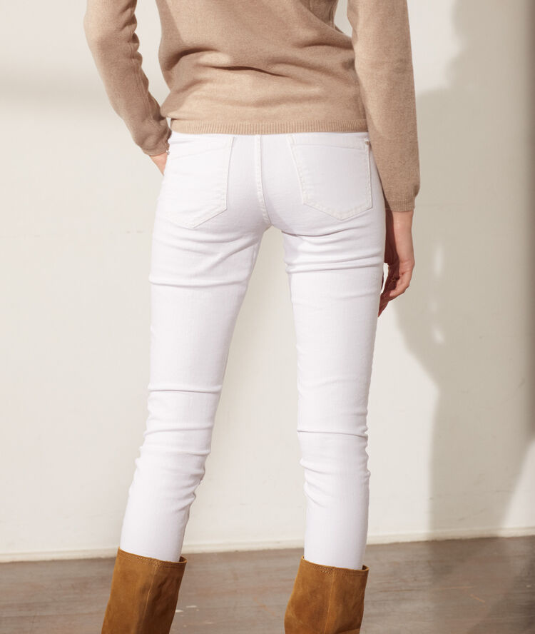 Jean skinny blanc.