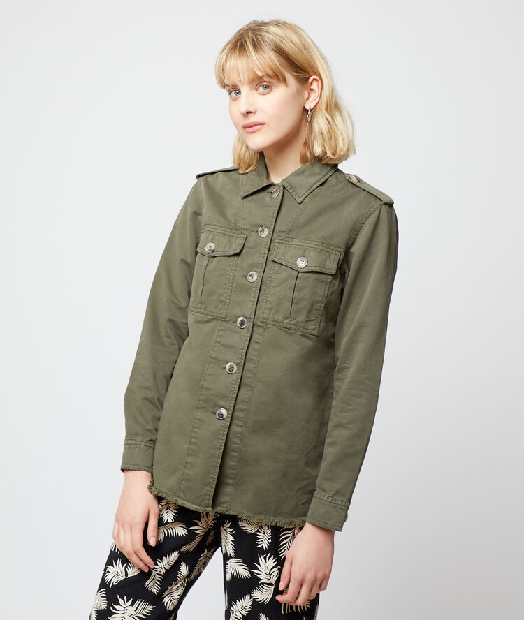 Veste surchemise kaki.