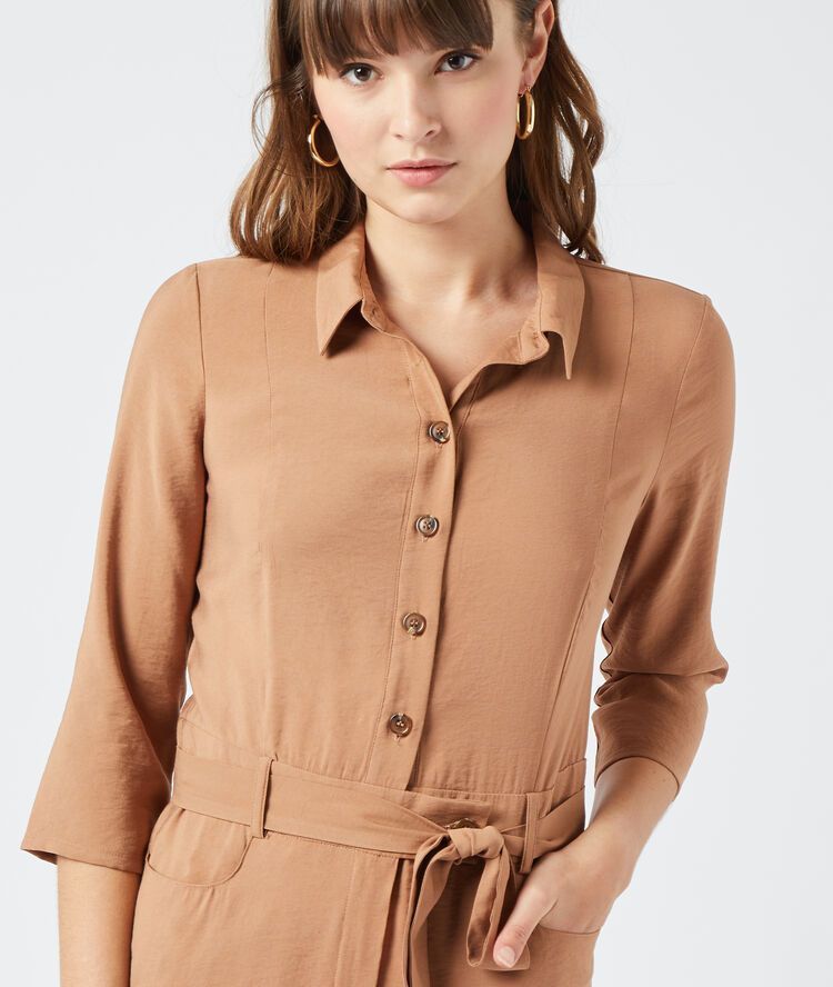 Combinaison boutonnée à nouer camel fonce.