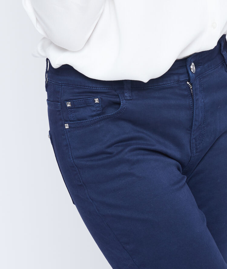 Pantalon court slim en coton marine.