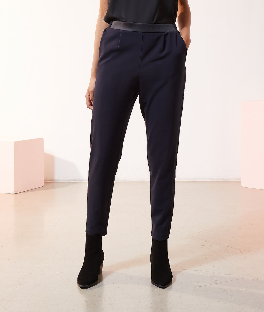 Pantalon slim côtés satinés marine.