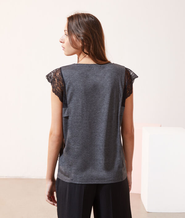 T-shirt détails dentelle T-shirt détails dentelle