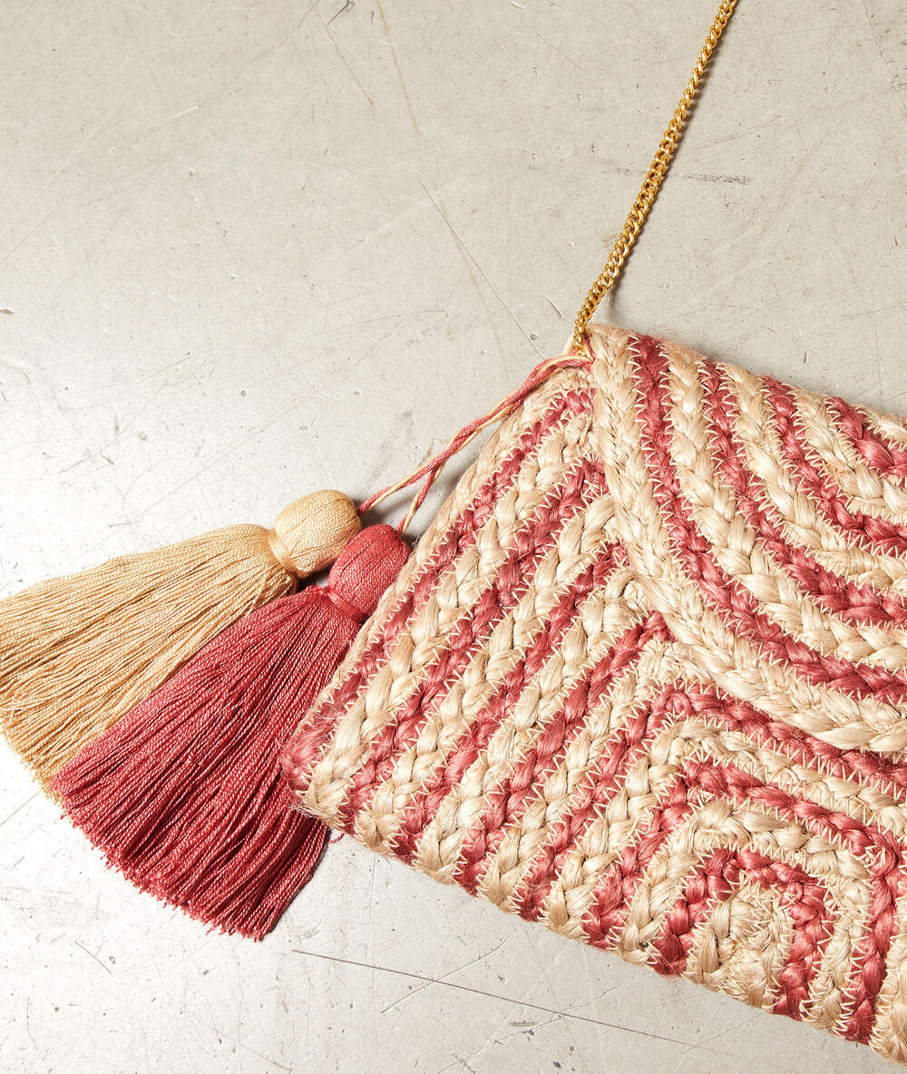 Sac tressé à pompons bois de rose.
