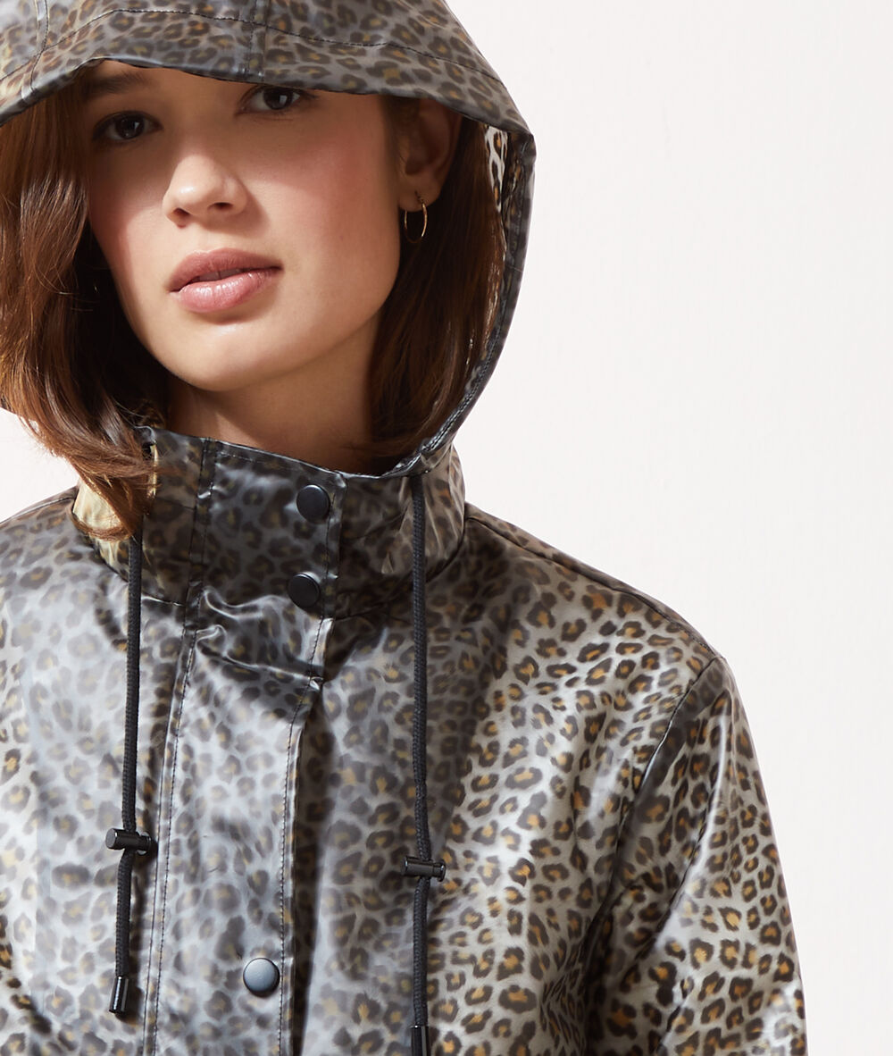 Imperméable imprimé léopard camel clair.