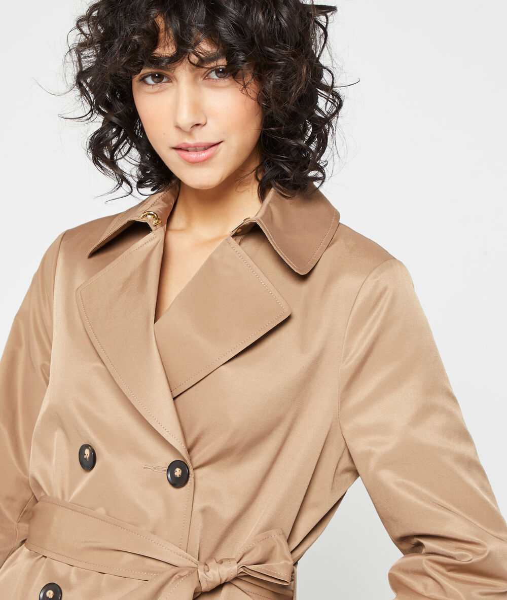 Trench ceinturé camel fonce.
