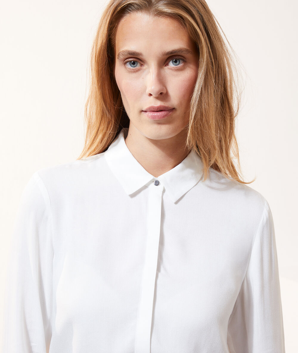 Chemise fluide ecru.