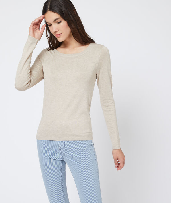Pull col rond en maille fine sable.