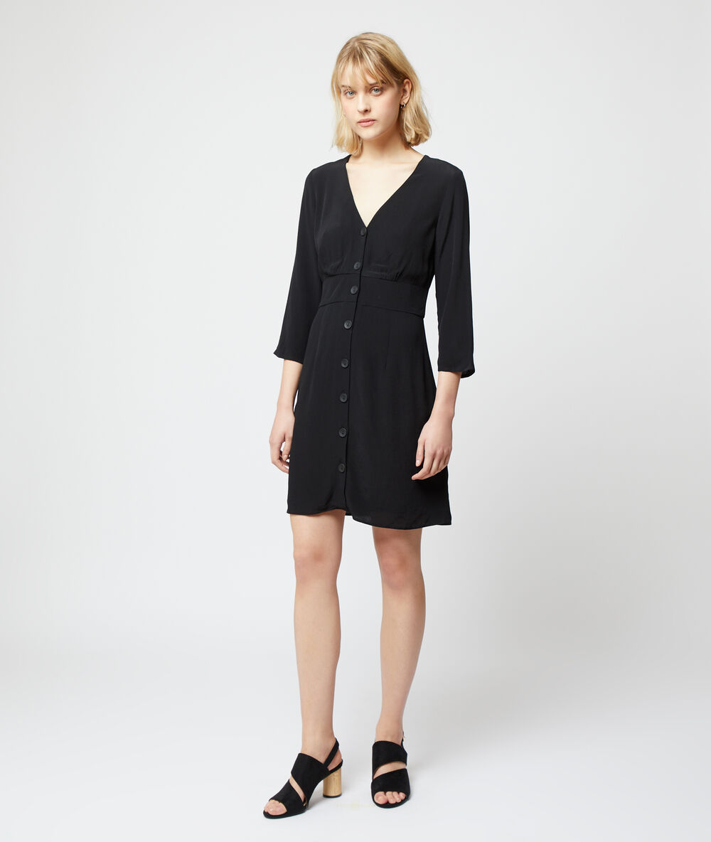 Robe fluide boutonnée noir.