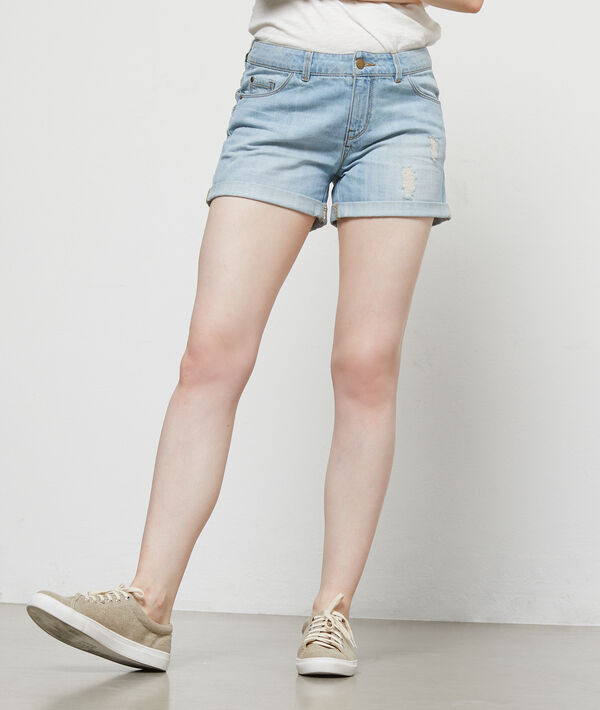 Short en jean bleach.