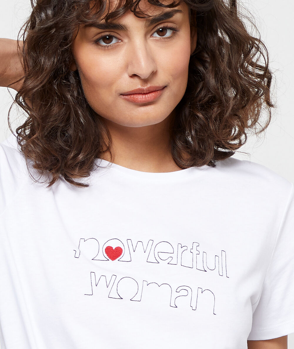 T-shirt "powerful woman" blanc.