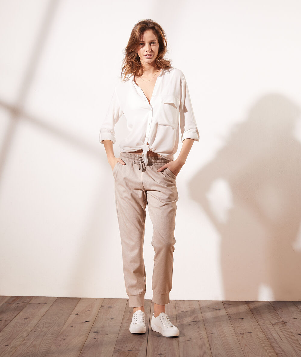 Pantalon jogger sable.