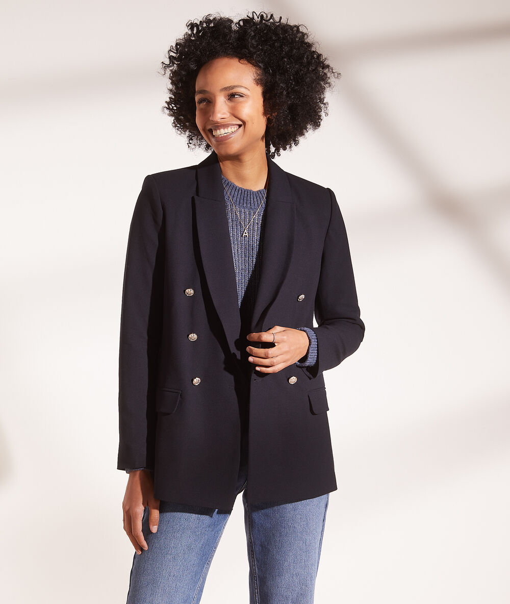 Veste de tailleur bleu marine.