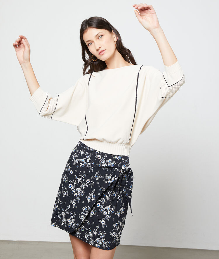 Pull en maille fine off-white.