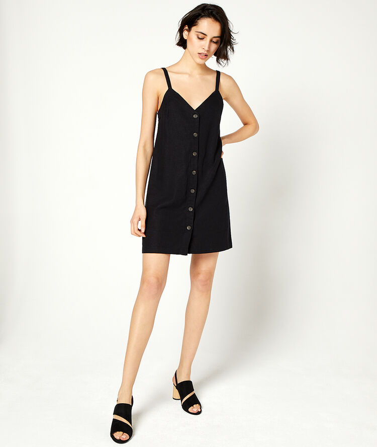 Robe boutonnée noir.