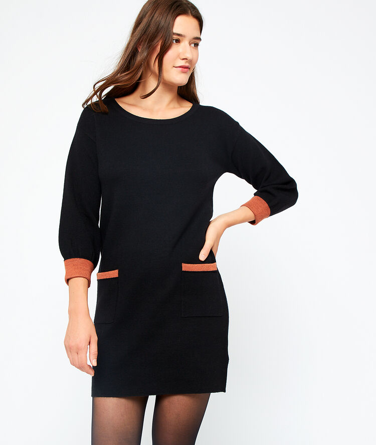 Robe pull à poches noir.