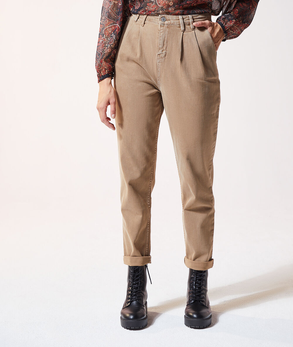 Pantalon carotte tabac.