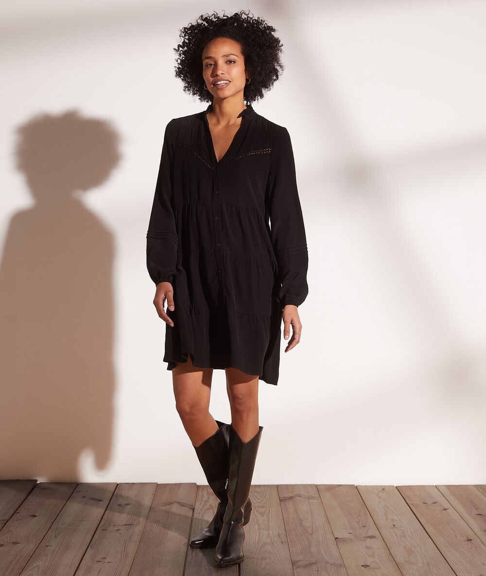 Robe chemise manches ballon noir.