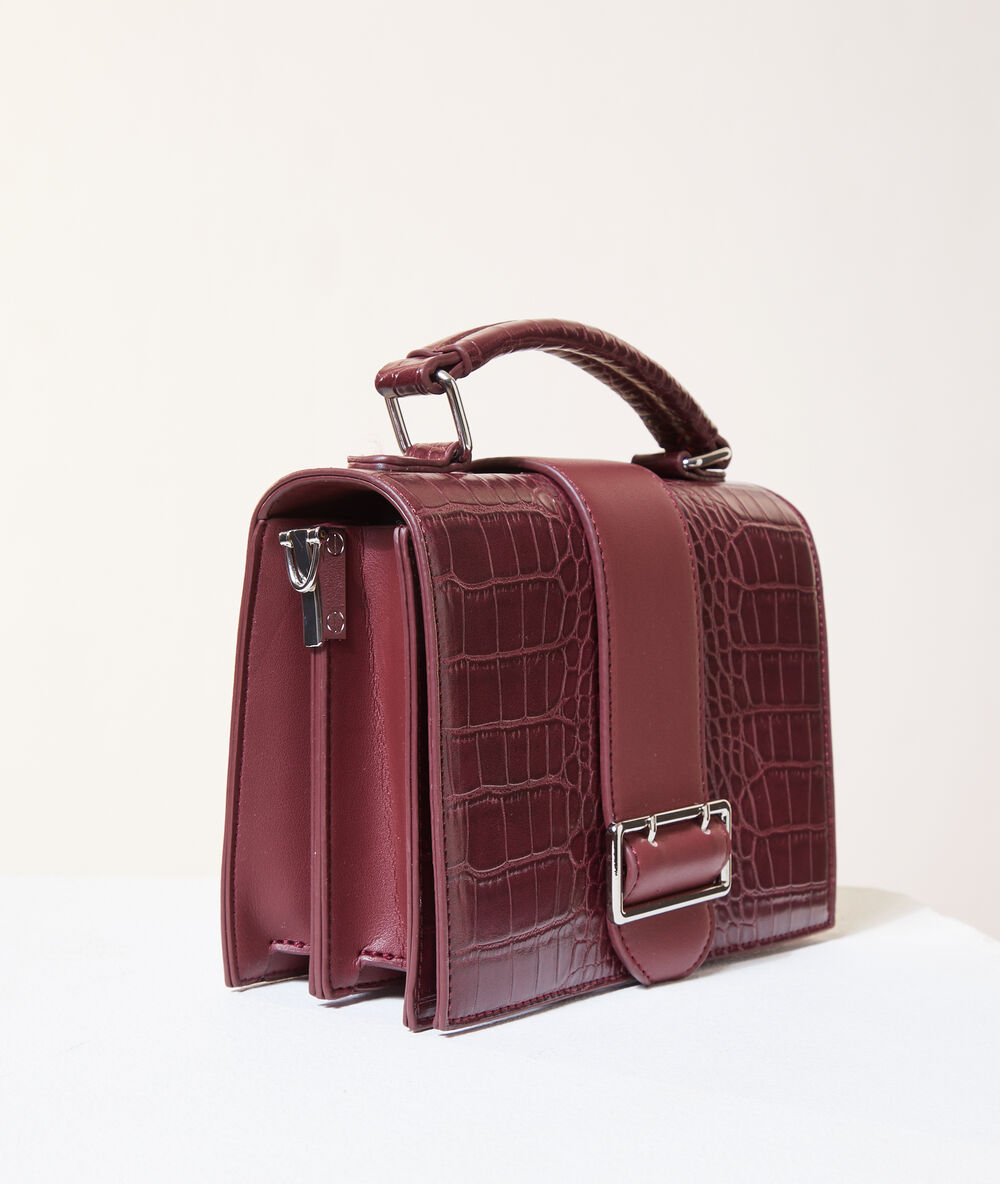 Sac à bandoulière effet croco bordeaux.